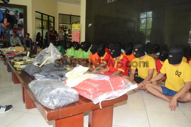 24 Penjahat Jalanan...