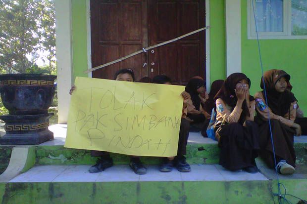 Tolak Kepala Sekolah...