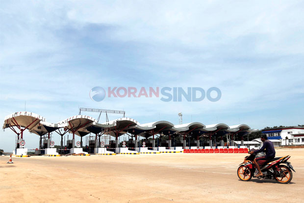 Presiden Resmikan Tol...