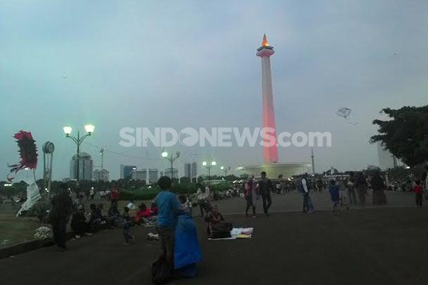 Dilarang Berjualan,...