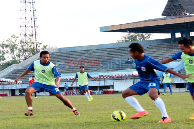 Persib Tolak Ikut Piala...