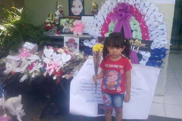 Pengacara Ibu Angkat...