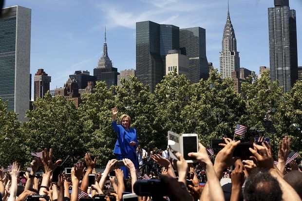 Hillary Clinton Sebut...
