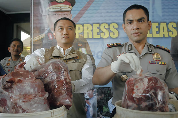 Polisi Tangkap Penjual...