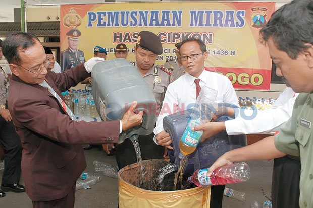 Arak Jawa Kini Dijual...