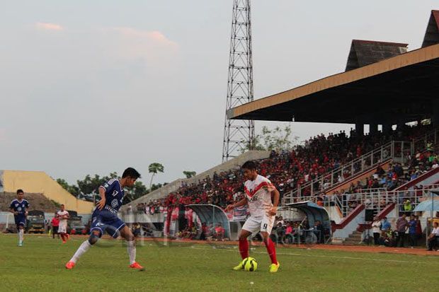 Nyaris Gagal, Persis...
