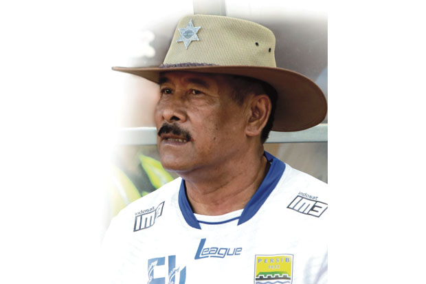 Urung Mundur
