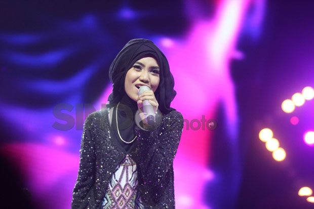 Riska Kerja Keras untuk...