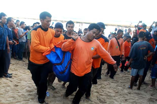 Tiga Korban Tewas Pantai...