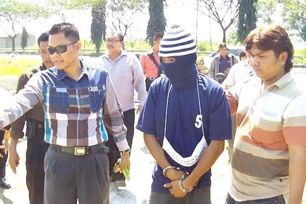 Polisi Tangkap Pembunuh...