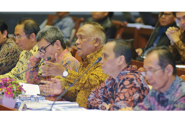 KPK Setujui Revisi UU...