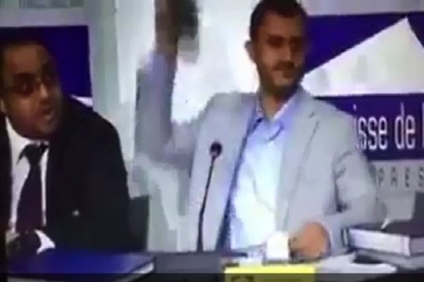 Wakil Houthi Dilempar...