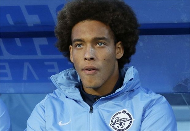 Gelandang Zenit Bakal...