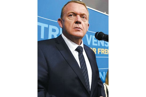 Rasmussen Kembali Jabat...