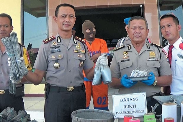 Rumah Produksi Mercon...