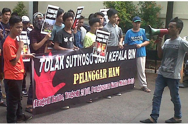 Tolak Bang Yos, Pendemo...