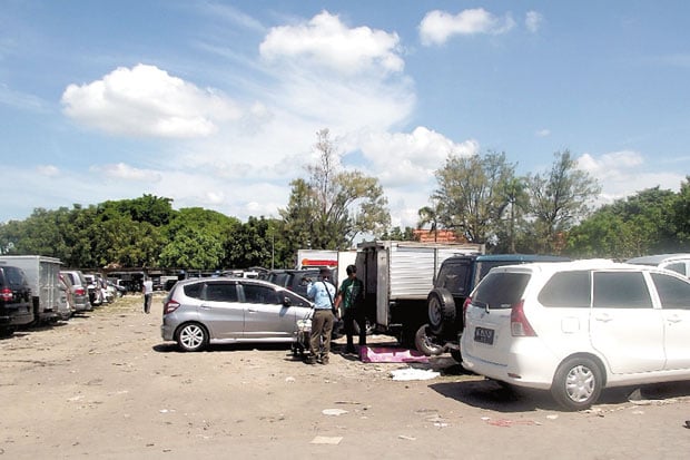 Tarif Parkir Rp5.000...
