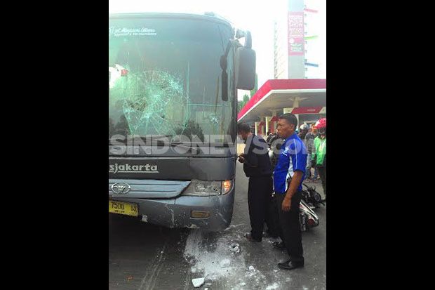 Kecelakaan Bus Transjakarta,...