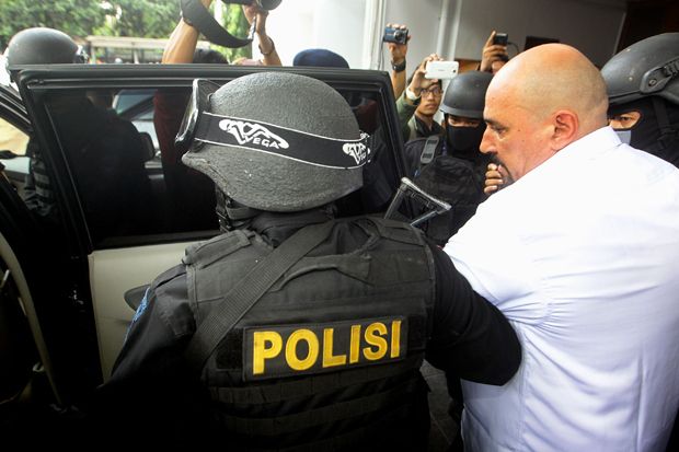 Eksekusi Serge, Jaksa...