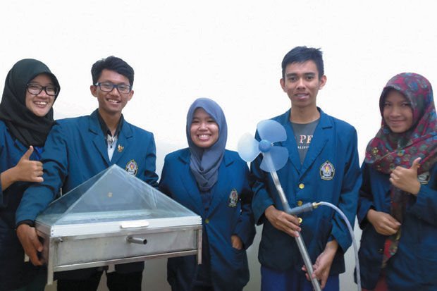 Sulap Air Laut Menjadi...
