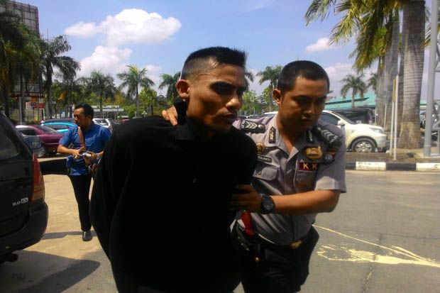 Polisi Pelabuhan Sekupang...