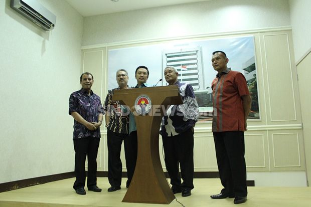 Ditelikung Djohar, PSSI...