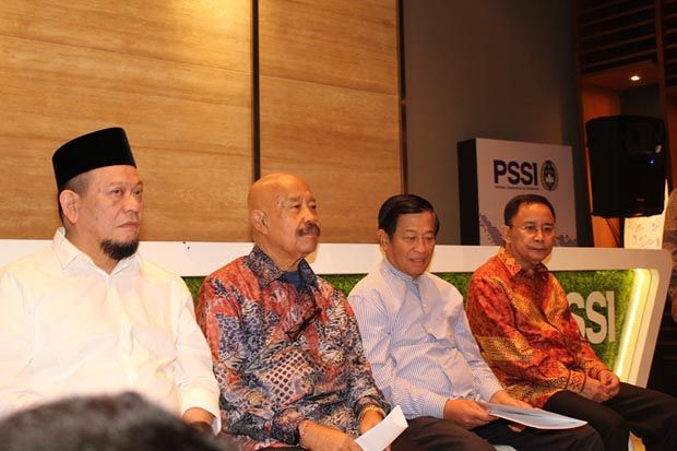 Tokoh Sepak Bola Nasional...