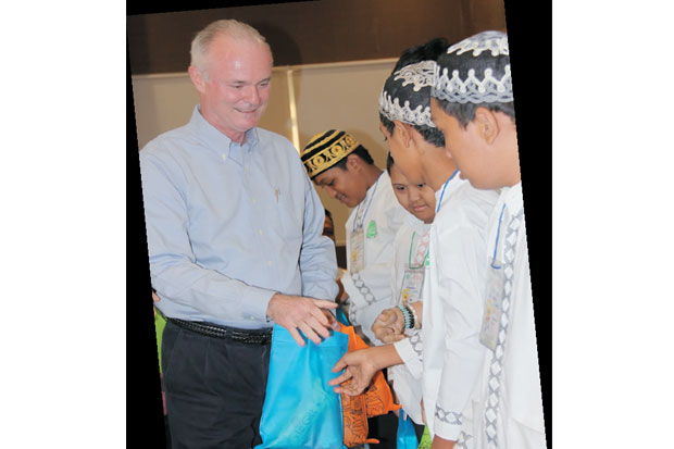 Berbagi Kasih pada Bulan...
