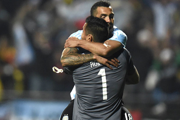 Carlos Tevez Tebus Dosa