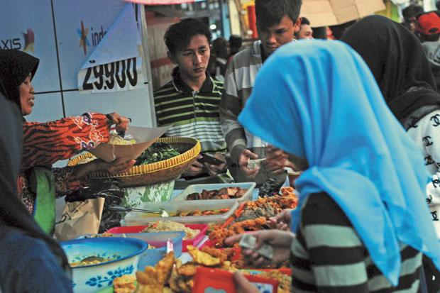 Berburu Makanan Tradisional...