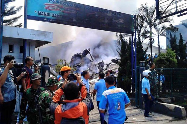 Pesawat Hercules yang...