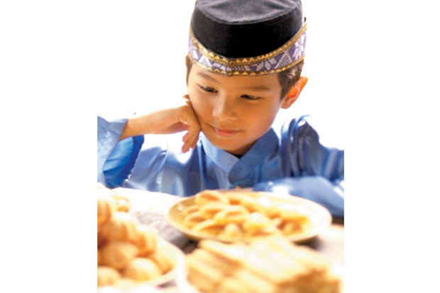 Ajarkan Anak Puasa Sejak...