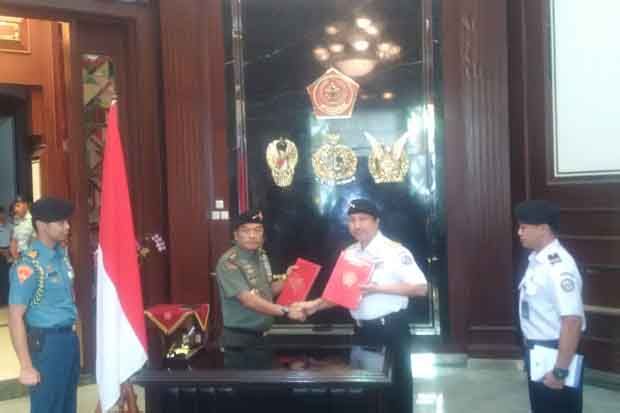TNI-Bakamla Teken MoU...