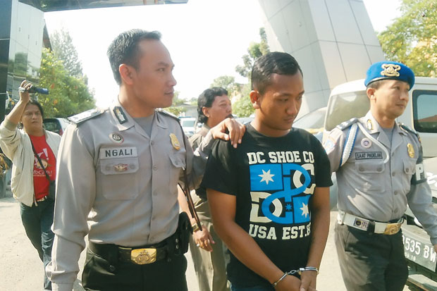 Pembacok Mertua Menyerah