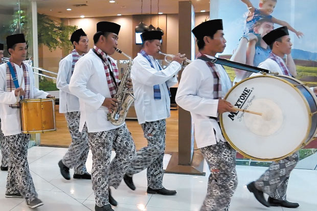 Persembahan Spesialdi...