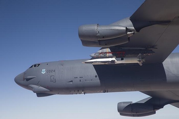Jet X-51A AS, Pesaing...