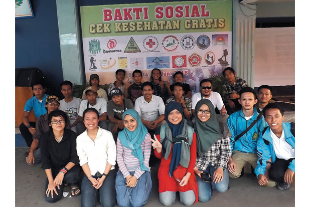 Bakti Sosial untuk Warga...