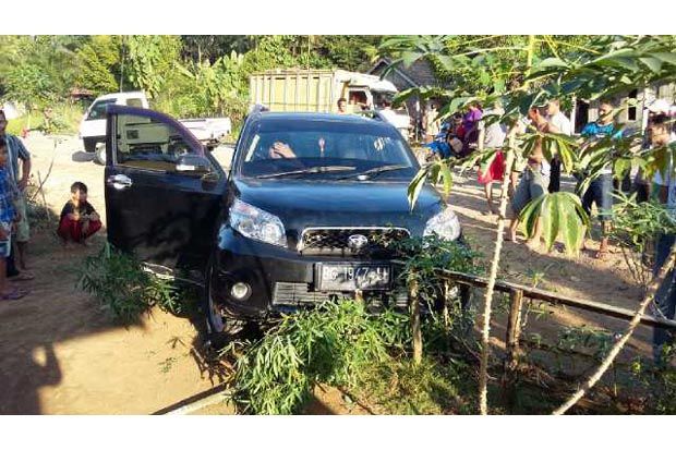 Polisi Tembaki Sindikat...