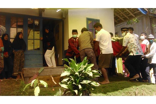 Tangis Keluarga Sambut...