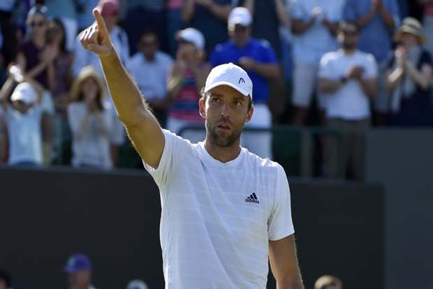 Karlovic Petenis Tertua...