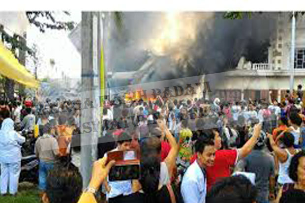 Warga Masih Padati Lokasi...