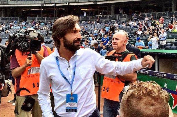 RESMI: Pirlo Gabung...
