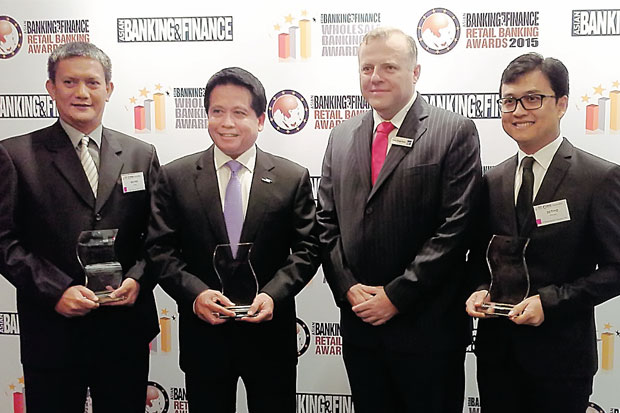 Bank Mandiri Raih Penghargaan...