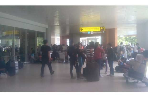 Bandara Ngurah Rai Ditutup,...
