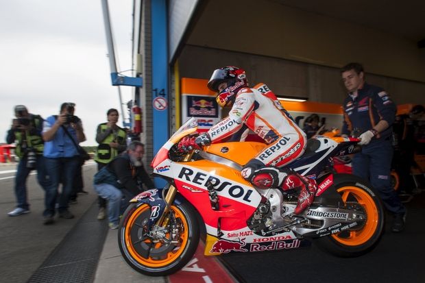 Rebut Pole Position,...