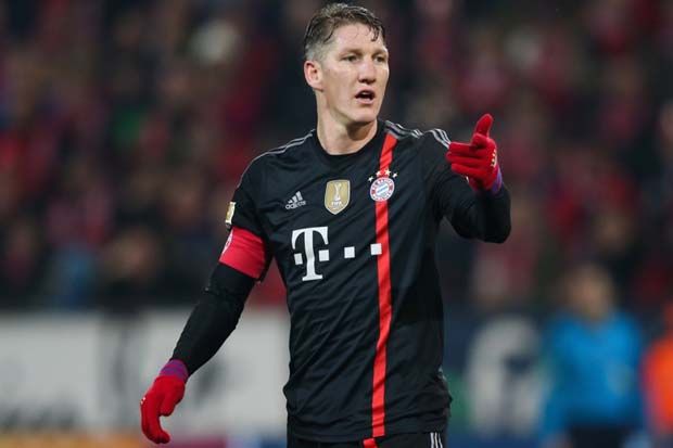 HOT NEWS: Schweinsteiger...