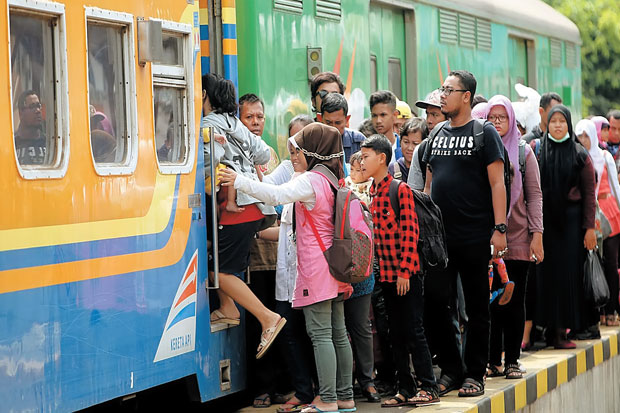 Ratusan Pemudik Jatim...