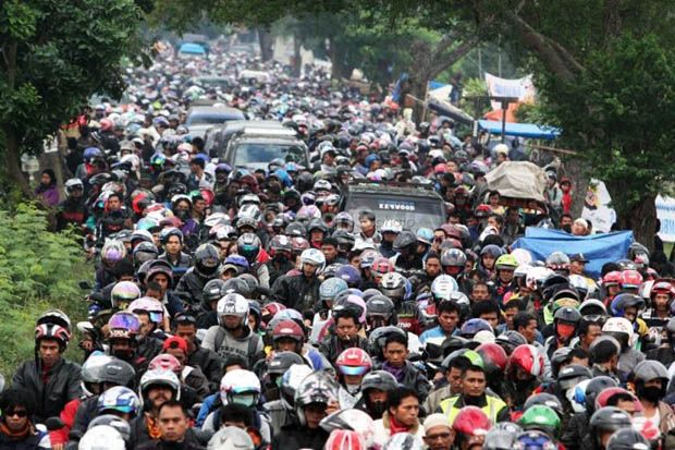 20 Lampu Sorot Dipasang...