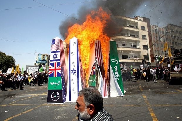 Netanyahu Kecam Parade...