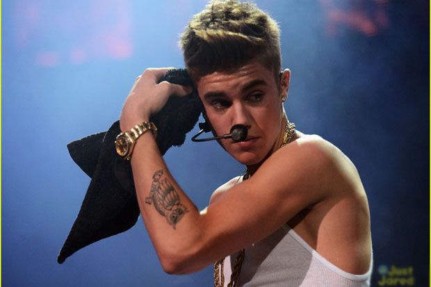 Justin Bieber Pamerkan...